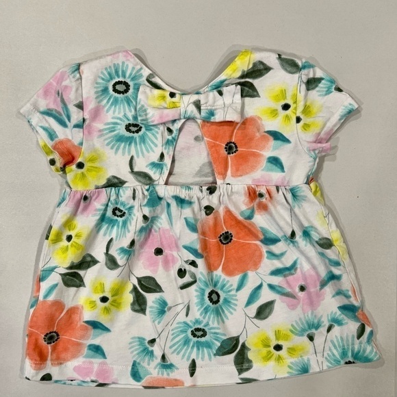 3/$25🎈Carter’s 3T /3A cotton floral baby girl dress/top - Picture 1 of 4